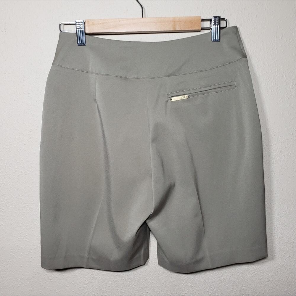 Golf Shorts - Picture 2 of 5